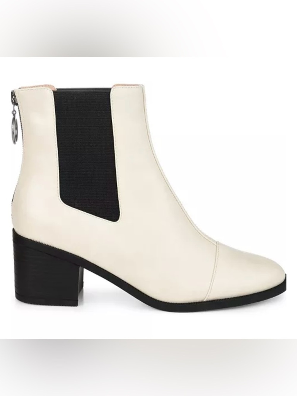 New Journee Collection
Women's Nigella Chelsea Booties 8.5